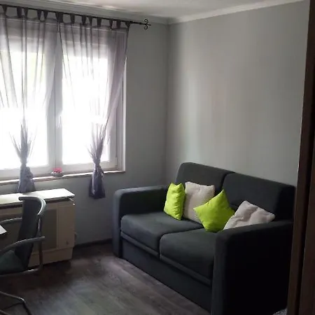 דירה Mosoly Apartman *
